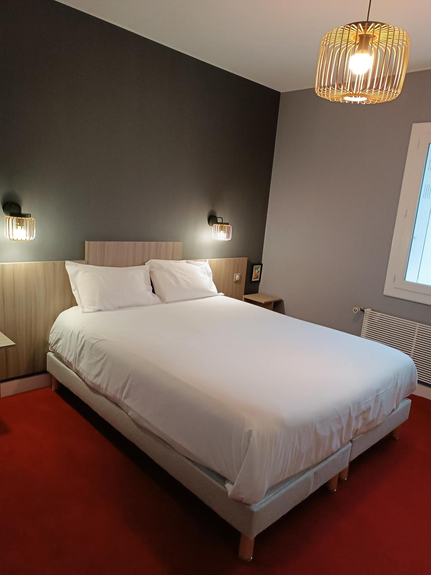 Contact Hotel Limoges - Hotel Des Deux Moulins المظهر الخارجي الصورة