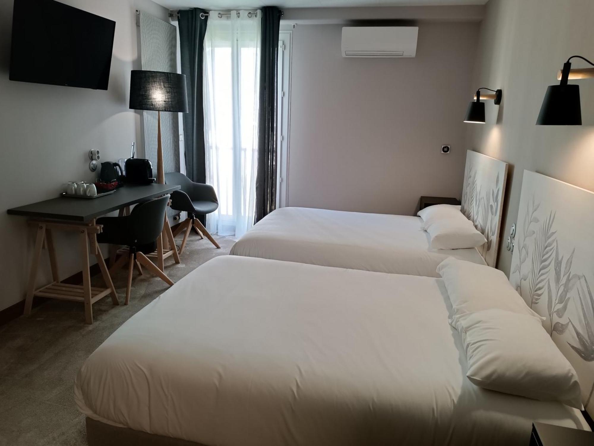 Contact Hotel Limoges - Hotel Des Deux Moulins المظهر الخارجي الصورة