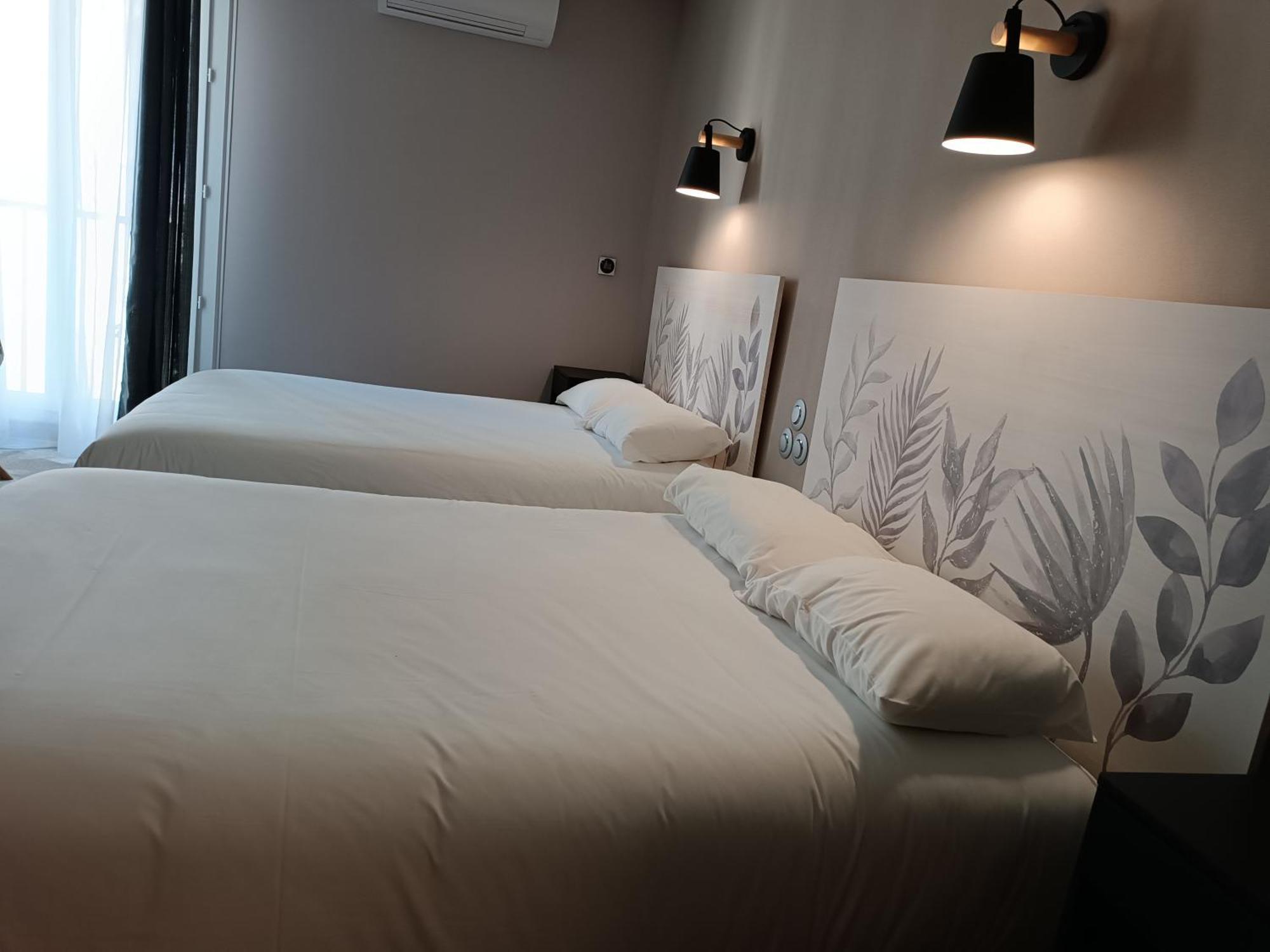 Contact Hotel Limoges - Hotel Des Deux Moulins المظهر الخارجي الصورة