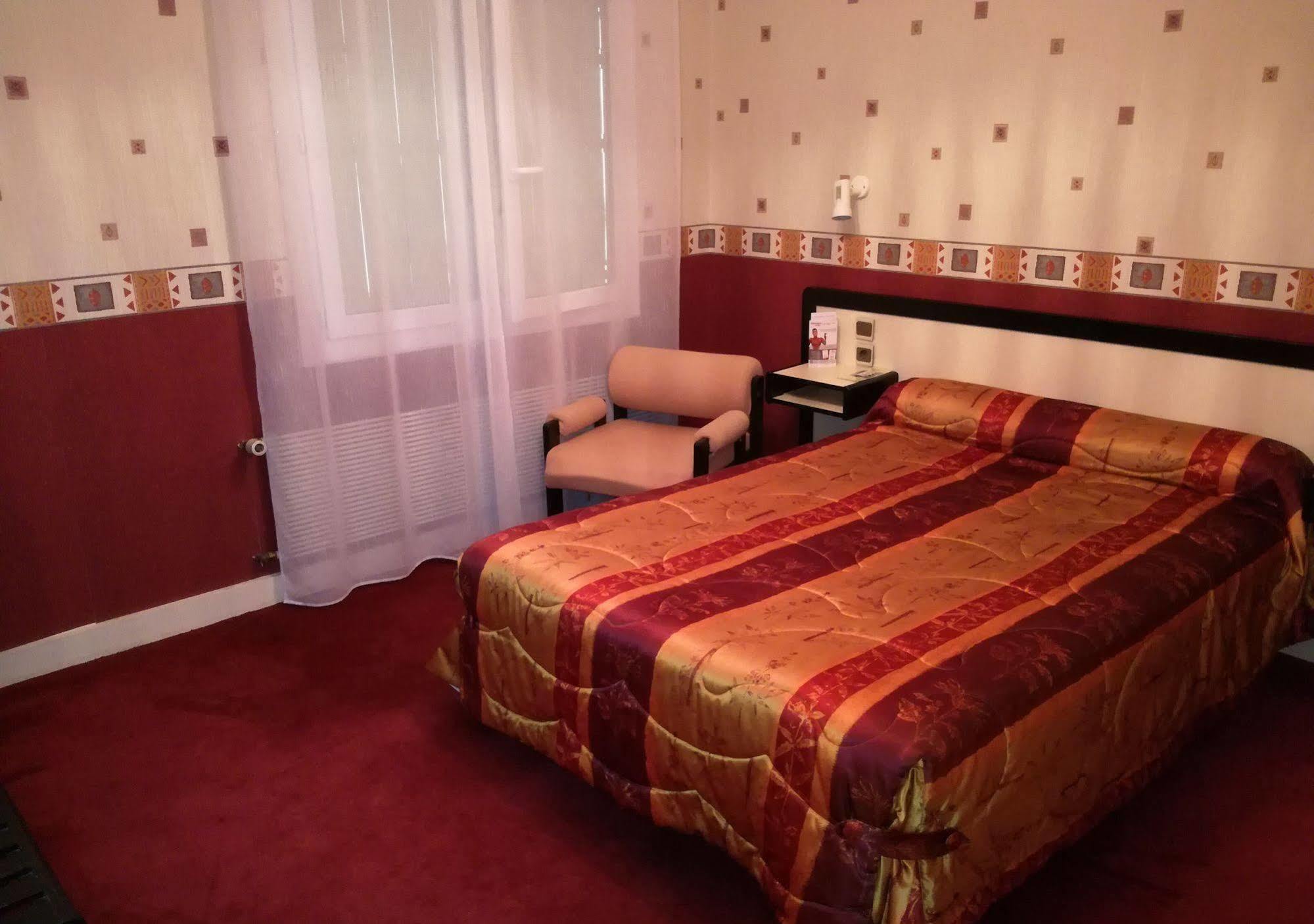 Contact Hotel Limoges - Hotel Des Deux Moulins المظهر الخارجي الصورة